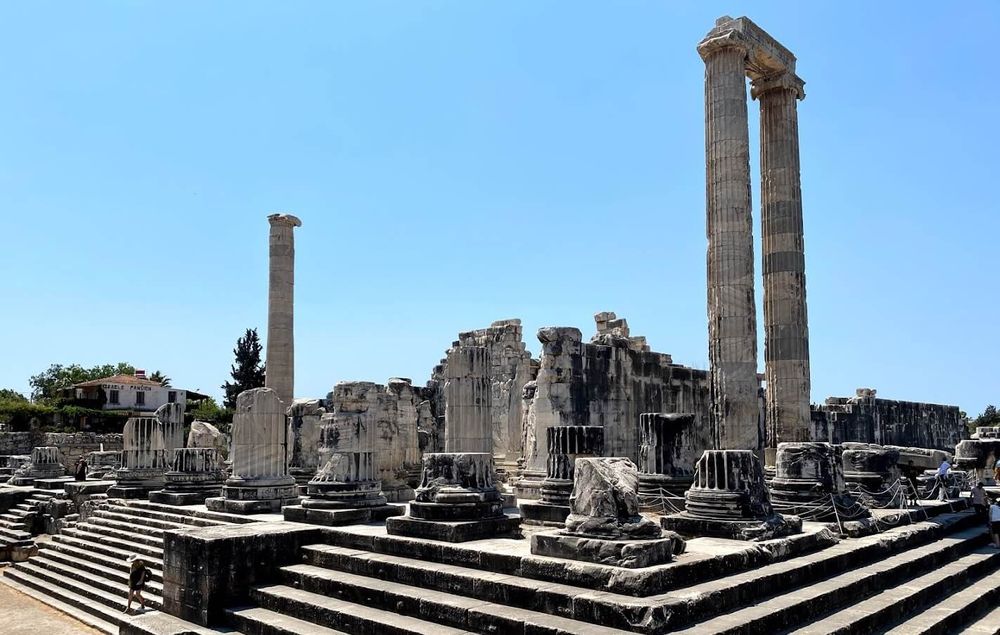 Geçmişin İzinde: Didyma Antik Kenti ve Apollon Tapınağı