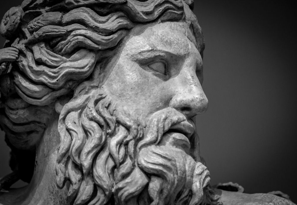 8 Maddede Şimşeklerin Tanrısı Zeus Kimdir?