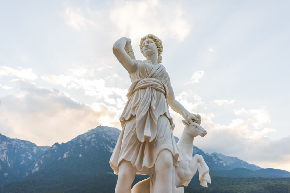Yunan Mitolojisi Tanrıçası Artemis (Diana) ve Hikayesi