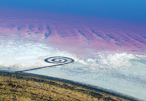 Bu Sanat Akımında Materyal Doğa: Land Art Nedir?